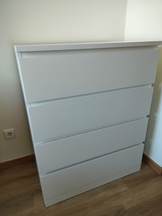 Cómoda MALM (IKEA) c/ 4 gavetas, branco