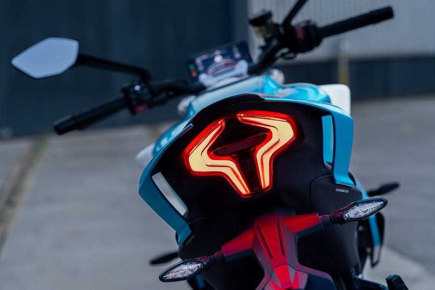 New Мотоцикл CFMOTO 450NK