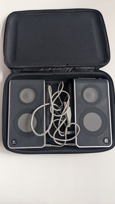 Colunas PC/Portátil Logitech V20