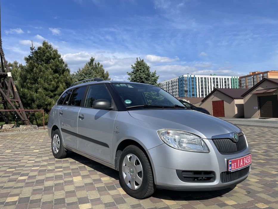 Авто Skoda fabia 2009 універсал
