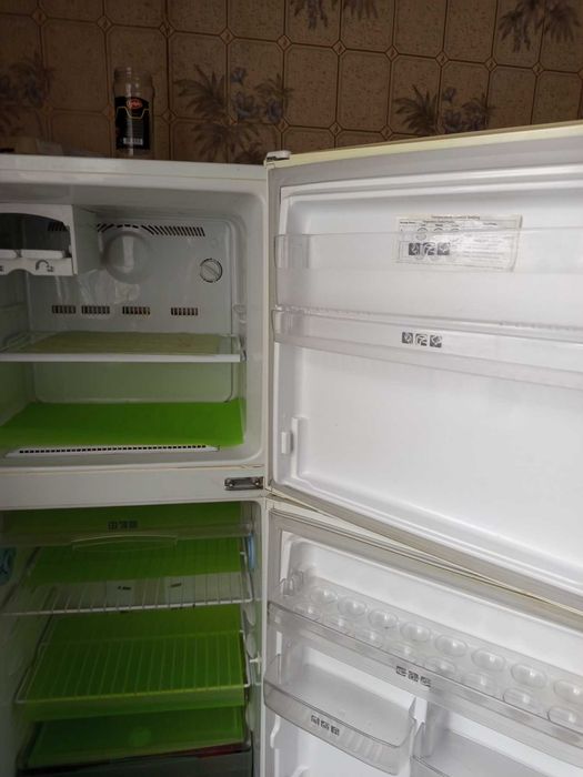 Продам холодильник Самсунг