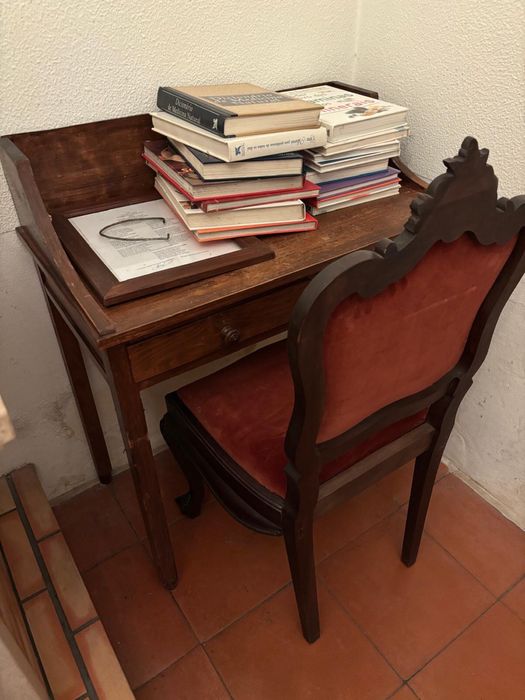 Mobilia de quarto estilo D. José