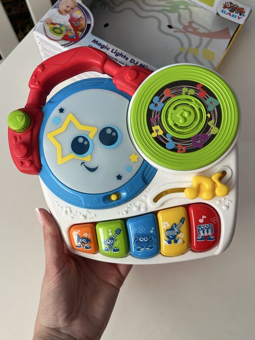 Музична розвиваюча іграшка для малюків WinFun