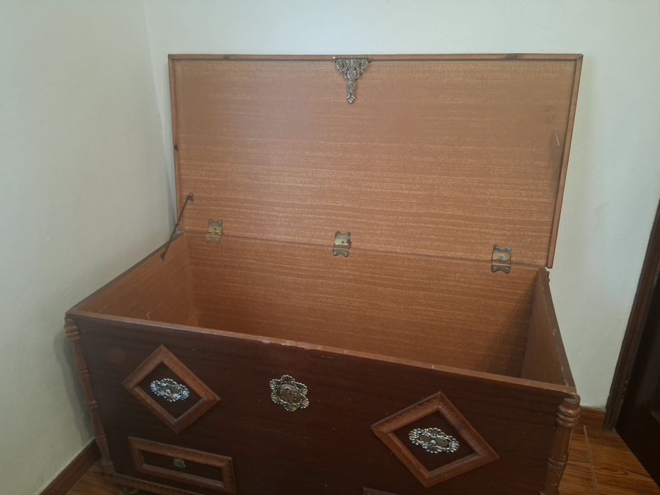 Baú antigo vintage madeira