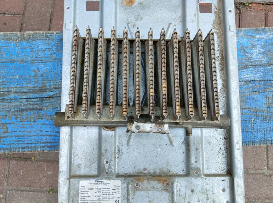 Газовая горелка с нагревателя.