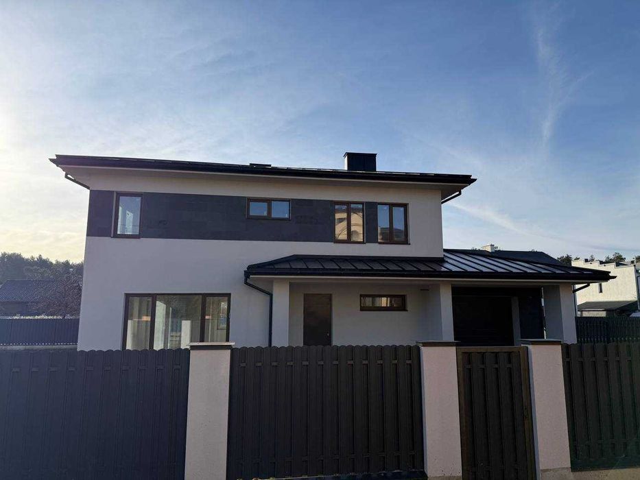 Продаж будинку смт. Брюховичі