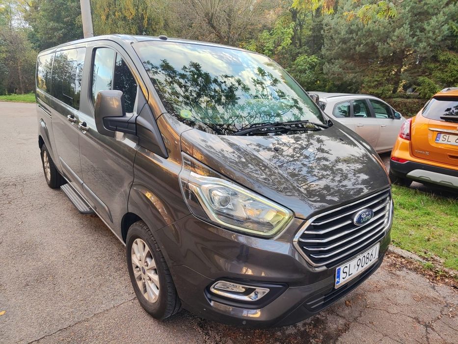 Ford Custom Long automat 9 osobowy Renault Trafic manual 2.0 Long