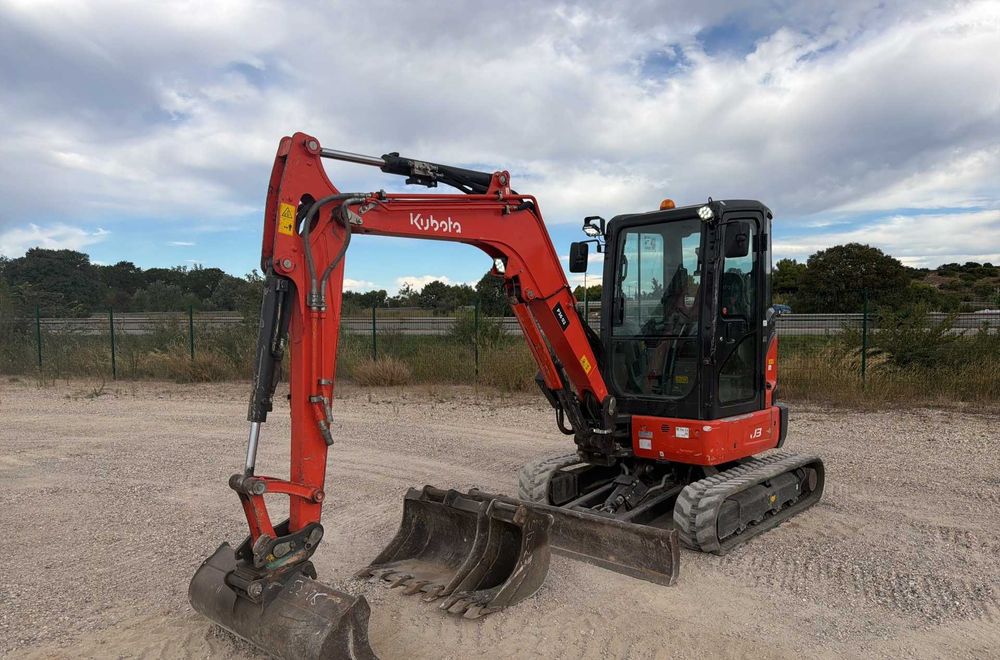 Міні-екскаватор Kubota U36 (2021 рік випуску).