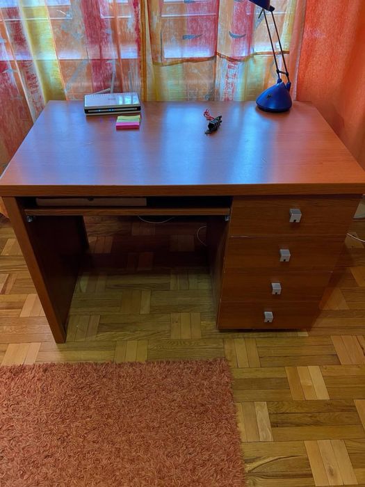 Письмовий стіл 1 м на 60 см