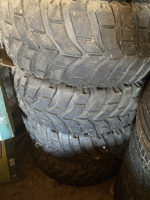 Pneus Mickey Thompson 37” Baja Claw 315/75R16 – Bom estado