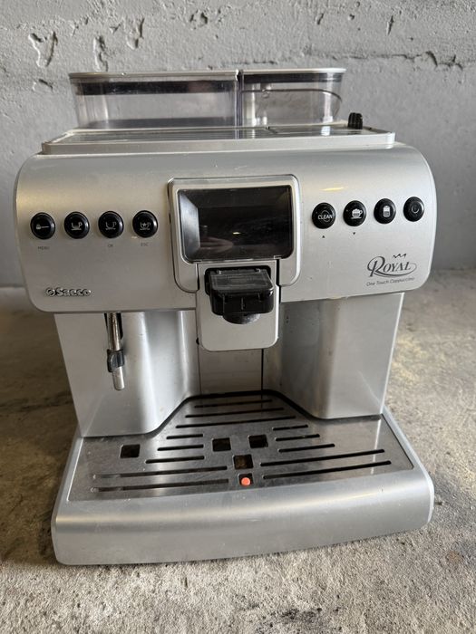 Продам кавомашину Saeco Royal