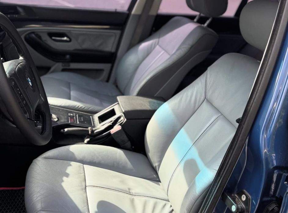 Bmw 5 series e39 2000