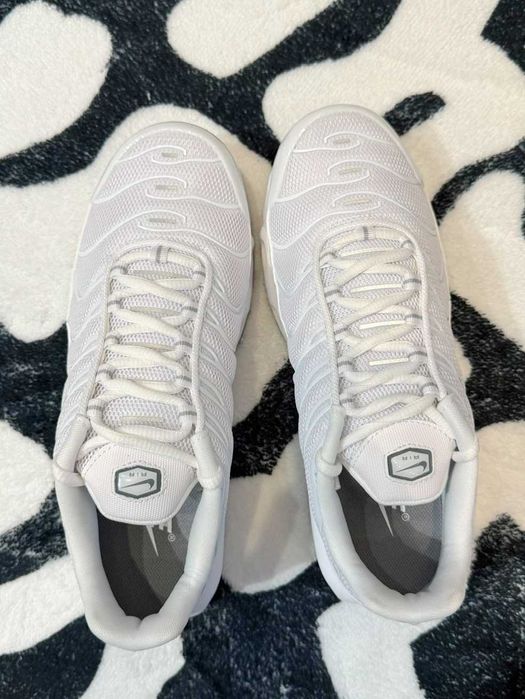Buty sportowe Nike Air Max TN Plus White R.41