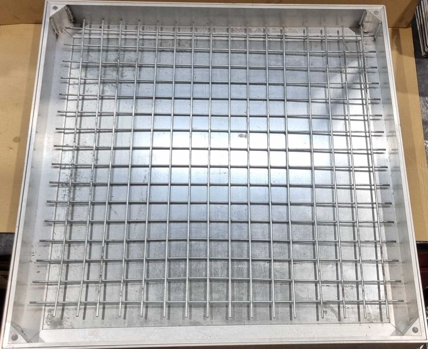Właz alumniniowy HAGO 920x920 światło 800x800mm H80mm Kraków
