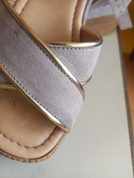 Buty damskie Venturiini