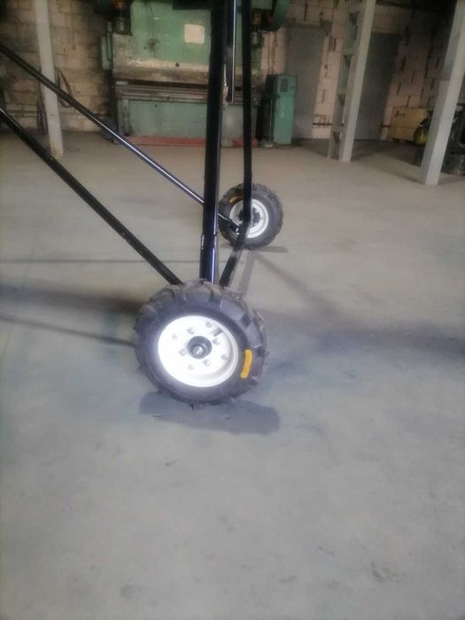 Шнековый погрузчик Ø159*4м*380В с подборщиком зерна, винтовой конвейер