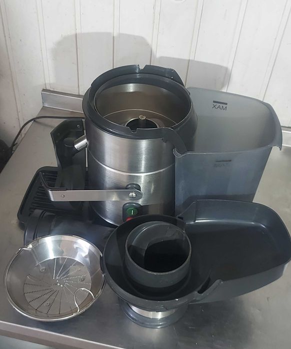 Соковижималка Robot-coupe