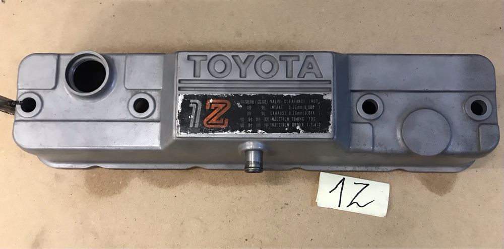 Pokrywa zaworów Toyota 1Z