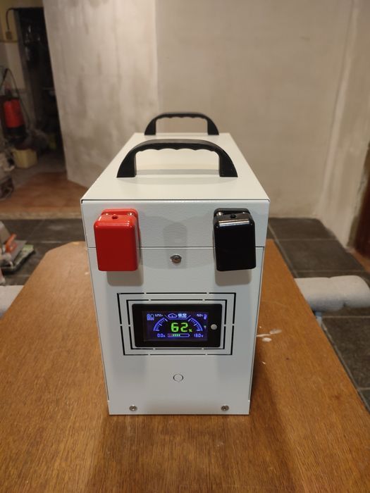 Аккумуляторы LiFePO4 - 1,2 кВт/ч - 12 V; 2,5 кВт/ч - 24 V