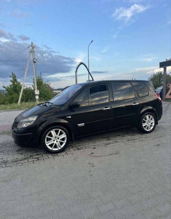 Renault grand scenik
