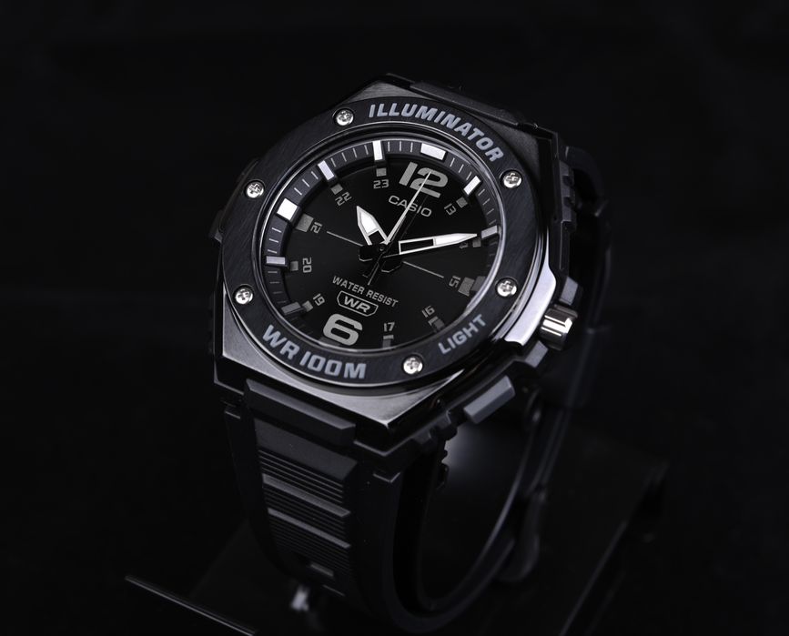 Годинник чоловічий Casio MWA-100HB-1A новий оригінал