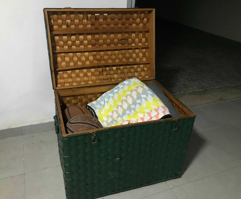 Bau para arrumação