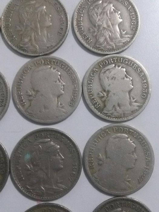 Moedas antigas de 50 centavos