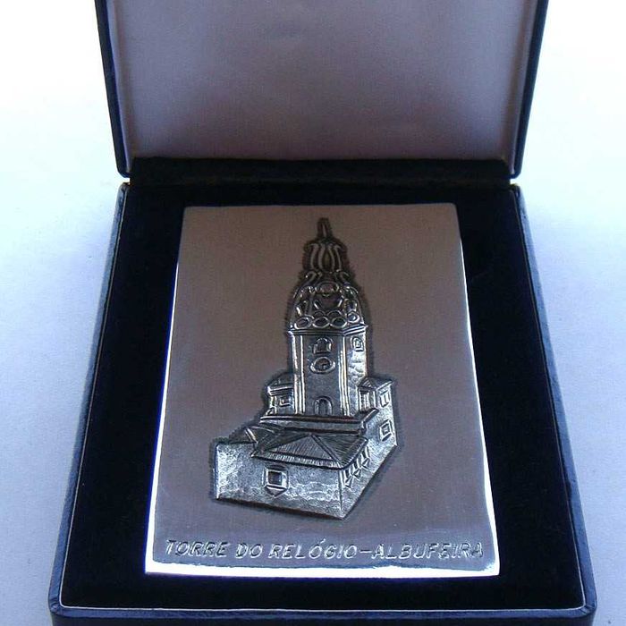 Medalha de Estanho da Torre do Relógio em Albufeira Algarve em Estojo