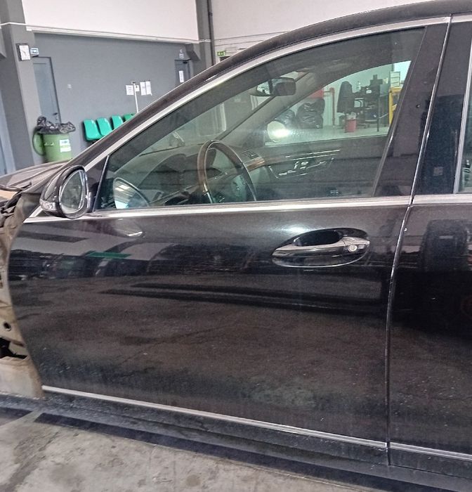 Porta frente esquerda MERCEDES-BENZ Classe S (W221)