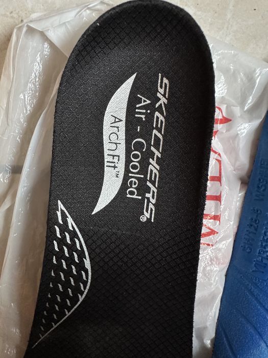 Устілки Skechers