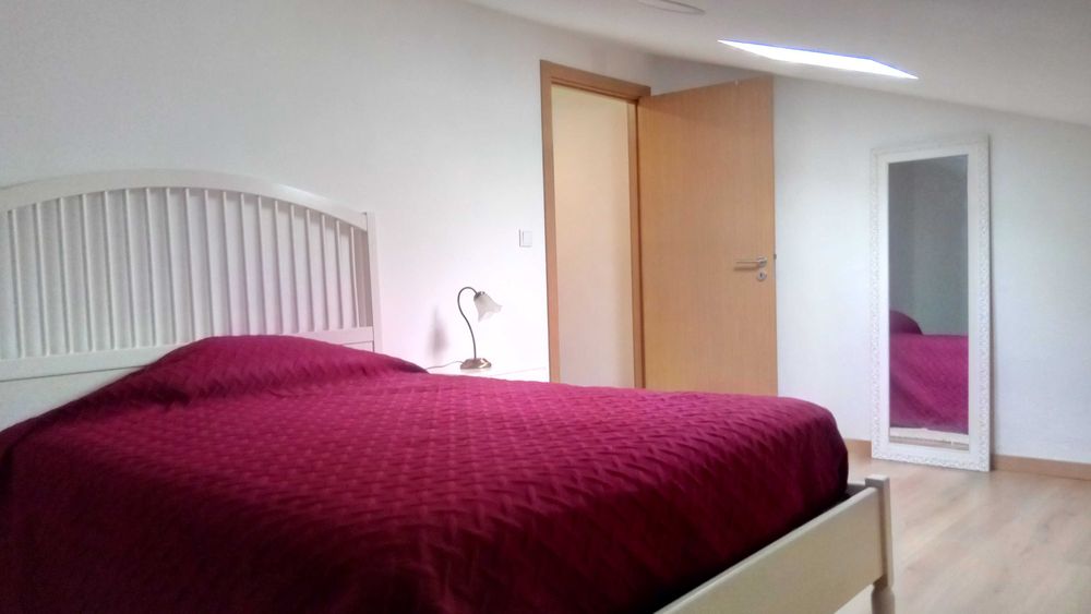 Alugo quarto Est. N.8