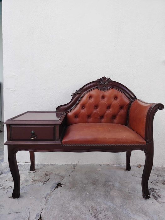 Banco de Telefone em Pele e Madeira - Estilo Clássico