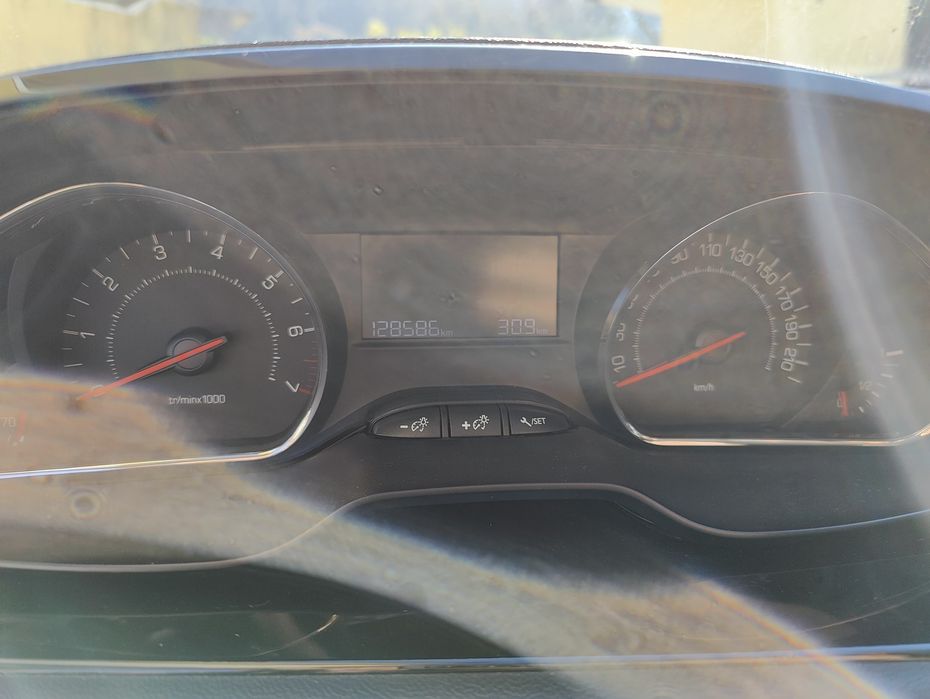 Peugeot 208 Active VTi