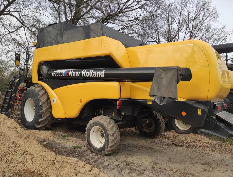 Kombajn New Holland CS 640 super stan tc