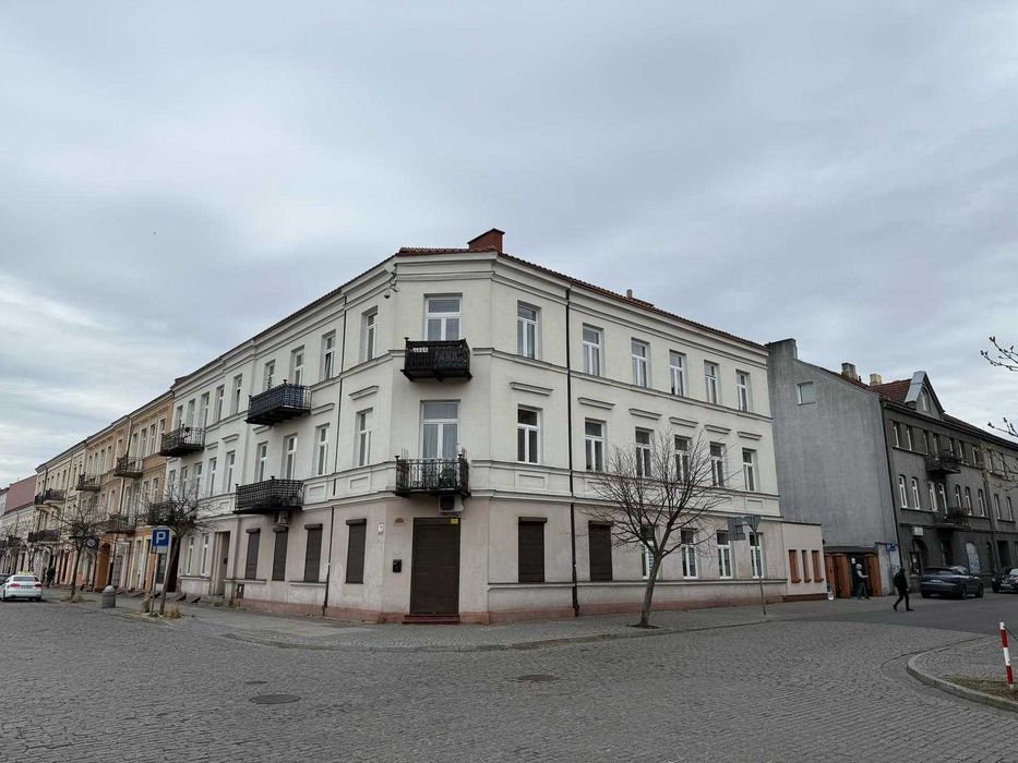 Poddasze kamienicy Włocławek ul Zielony Rynek 14, wynajęte 5 mieszkań