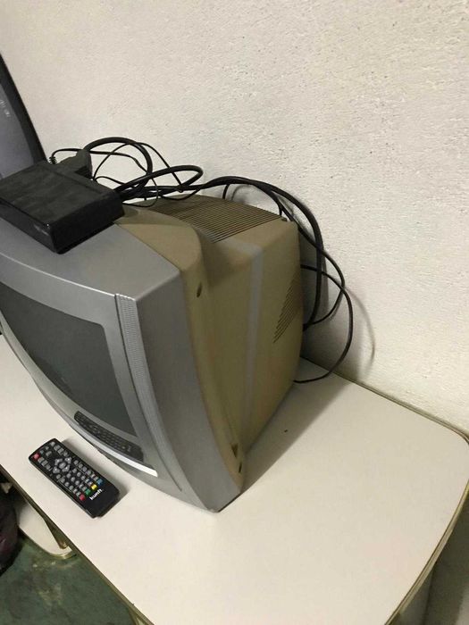 TELEVISÃO DE 15"da marca CROWN