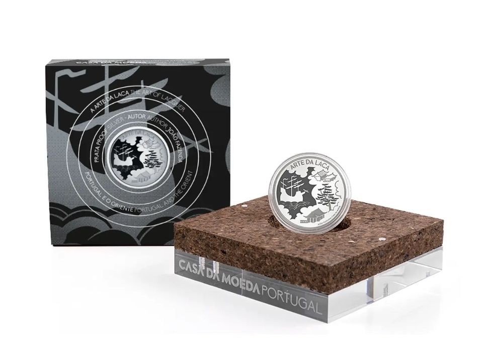 Moeda prata proof comemorativa  "Arte laca"