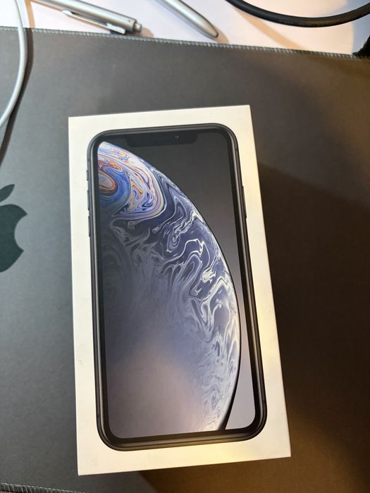 Iphone XR 128 -Preto muito pouco uso