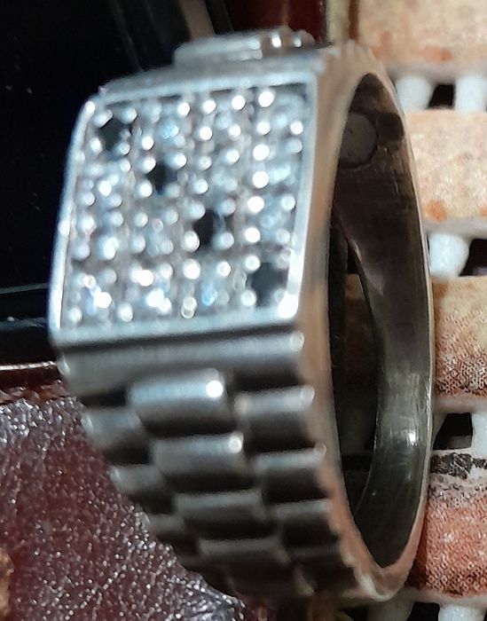 Мужское серебряное кольцо .