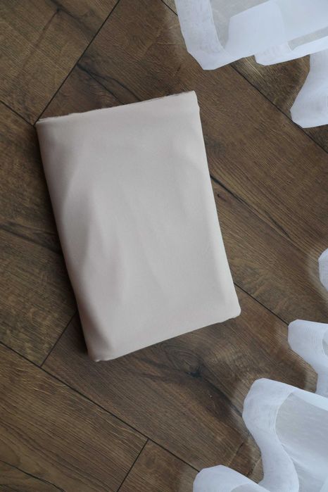 Dzianina beżowa typu krepa