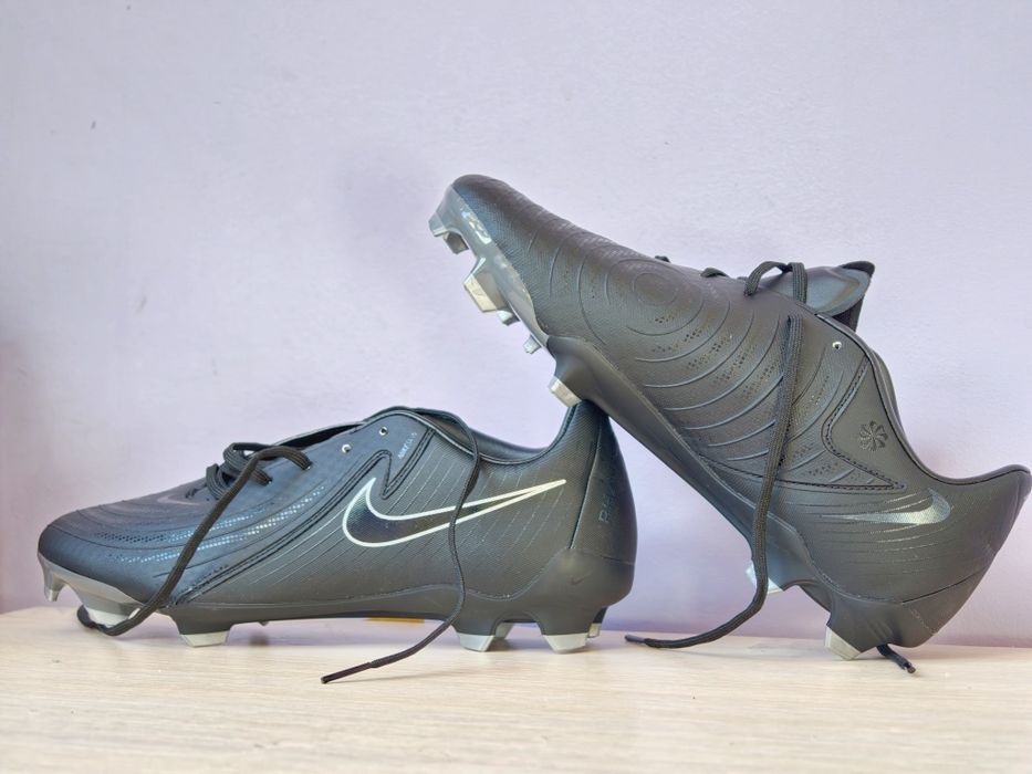 Buty piłkarskie Nike Phantom GX II Academy rozm 42