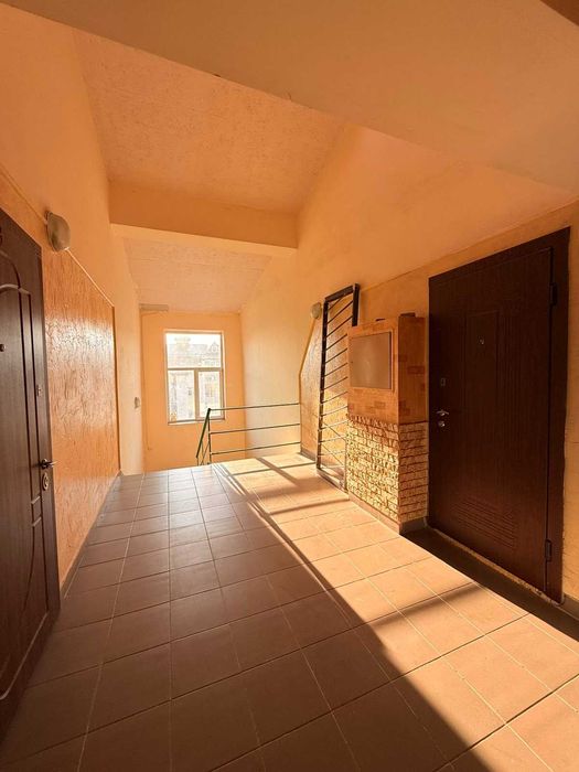 Продам недорого  1 комнатную квартиру в Молодёжном