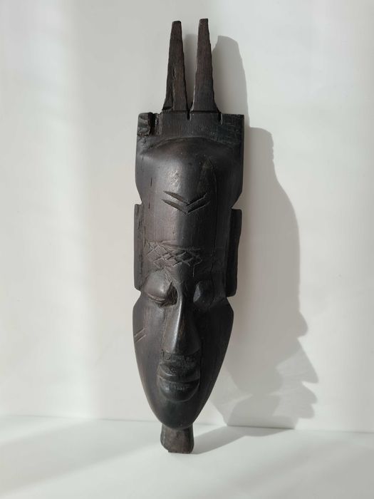 Máscara estatueta figura Africana