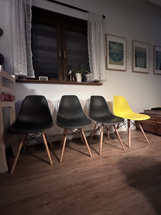 Krzesla skandynawskie plastikowe nogi debowe 8 sztuk