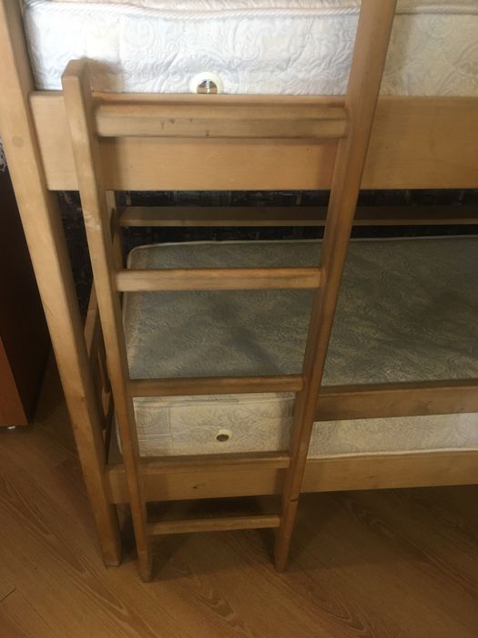 Дитяче двухповерхове ліжко