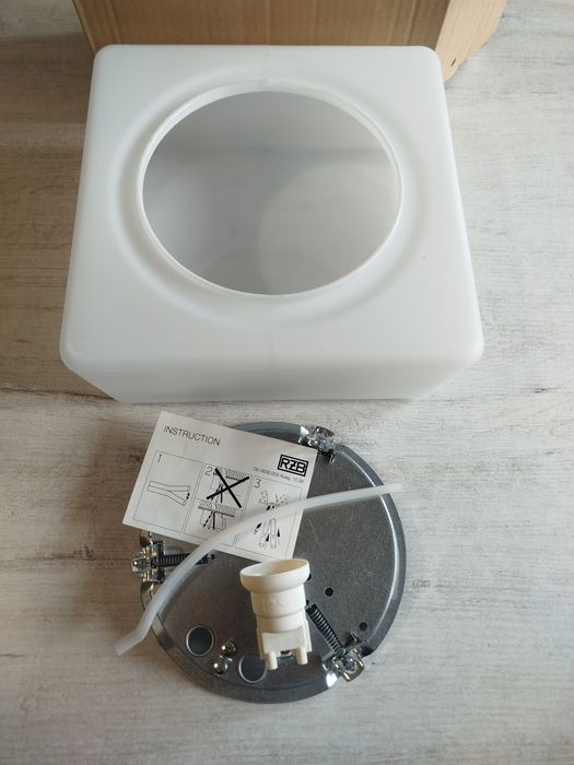 Plafon lampa DKK-Quadrat,seidenmatt biała.