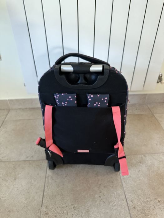 Mochila e troley - 2 em um e lancheira