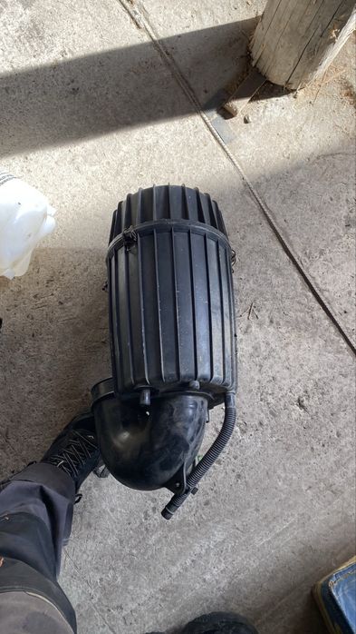 Корпус повітряного фільтра Iveco