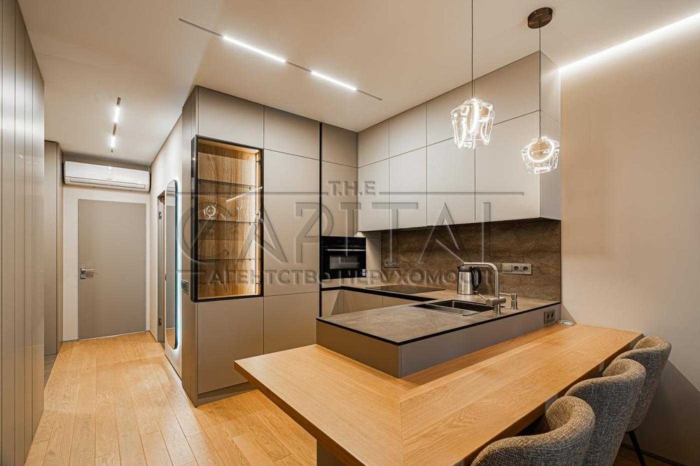 Продаж квартири, ЖК Faina Town, вул. Салютна