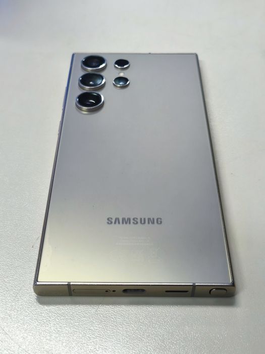 Samsung Galaxy S24 Ultra c/ Carregador 45W